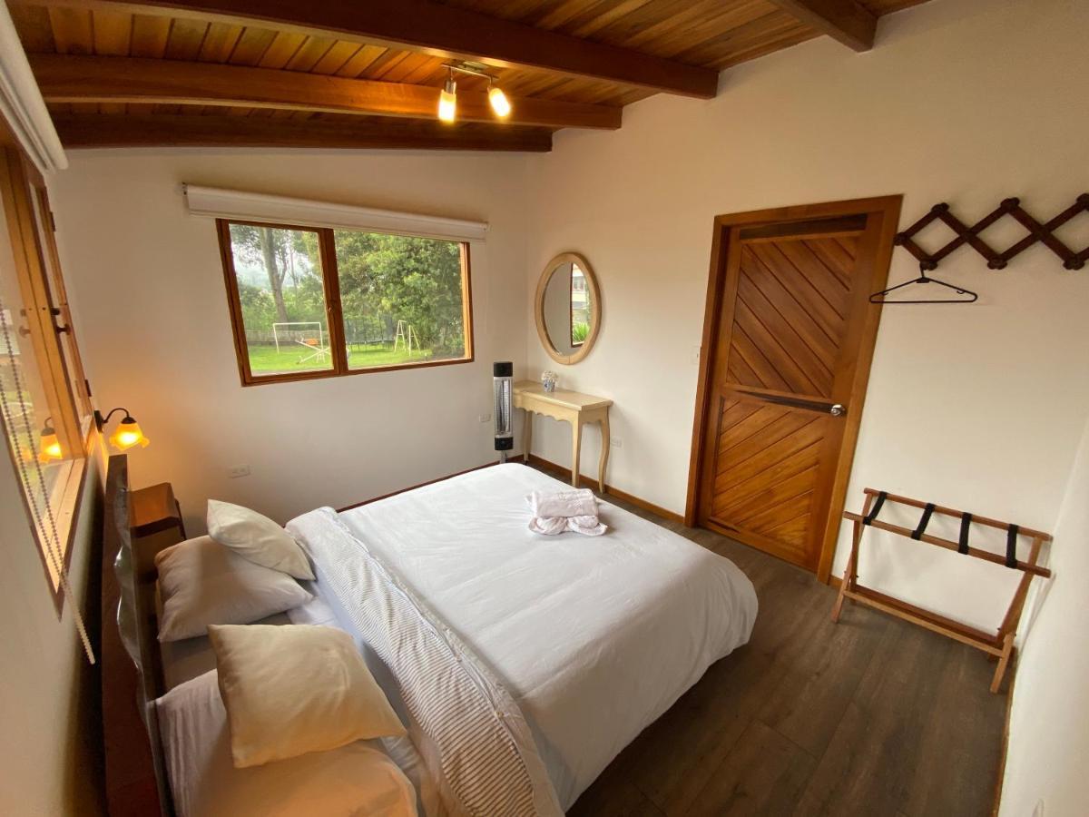 Hosteria Papagayo Cotopaxi Machachi Ngoại thất bức ảnh