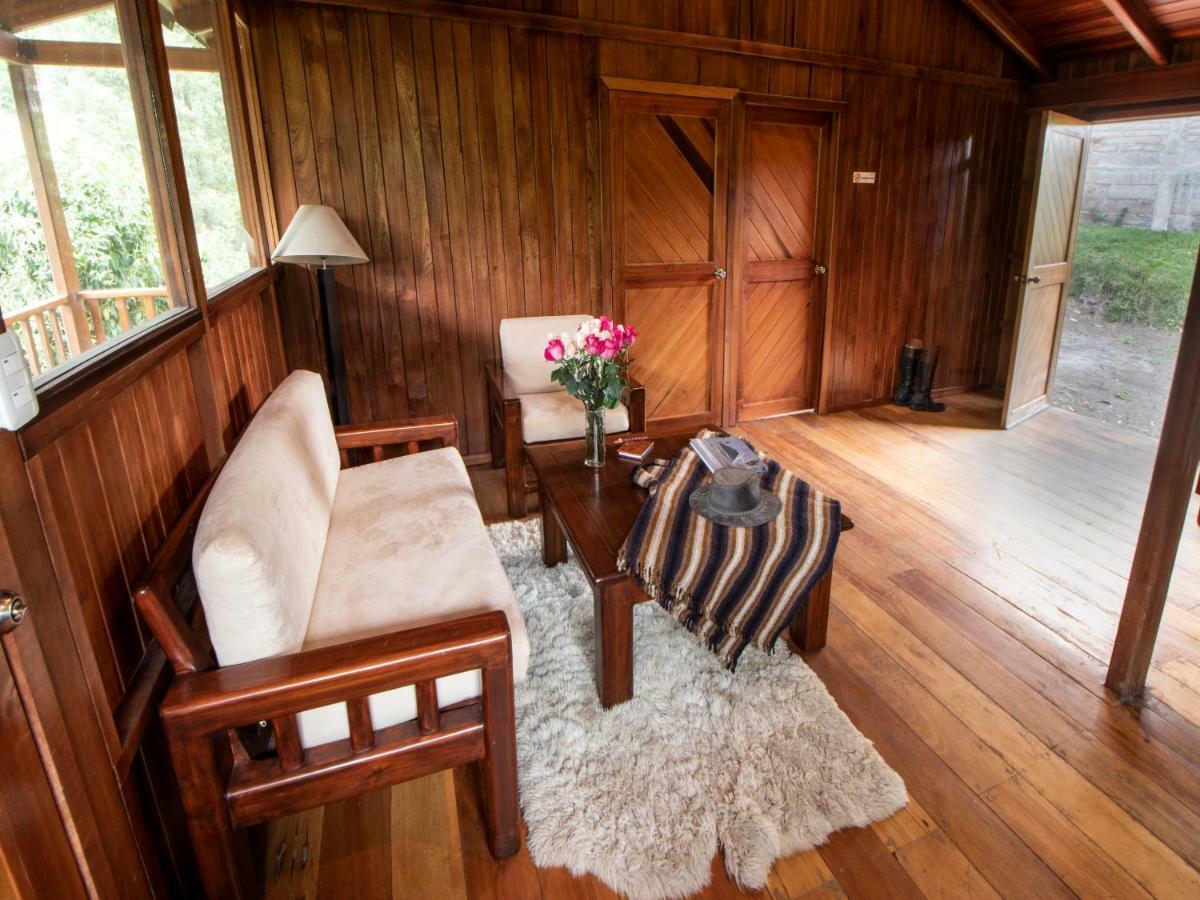 Hosteria Papagayo Cotopaxi Machachi Ngoại thất bức ảnh